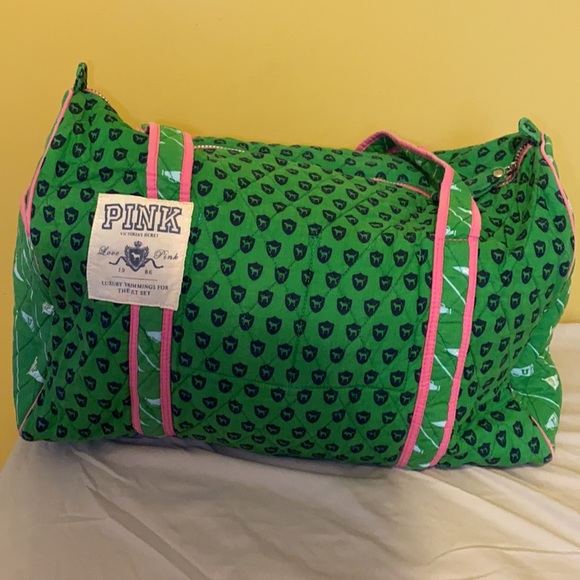 VS Pink Duffle Bag - Picture 6 of 13
